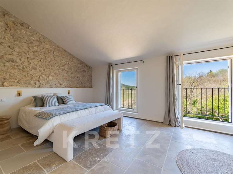 Maison Eygalières - 6 chambres - 319m²