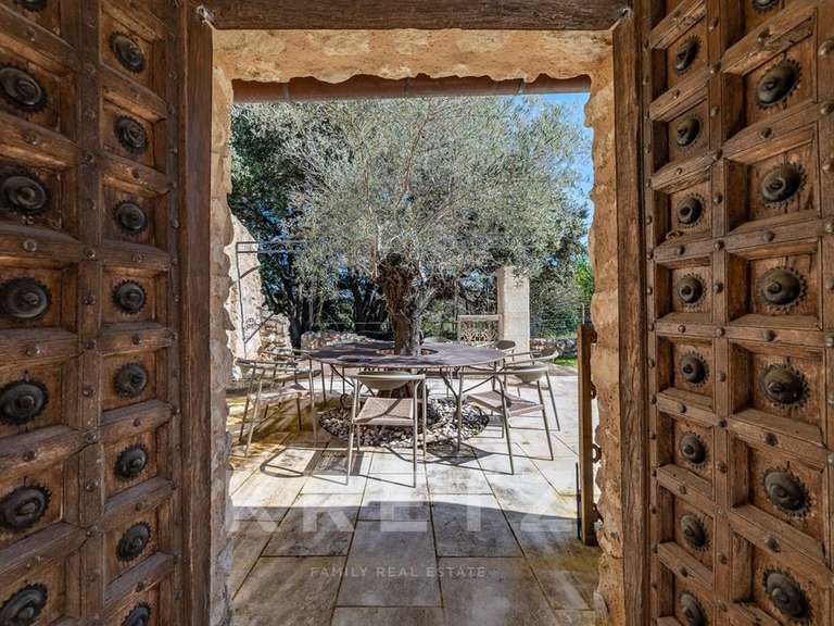 House Eygalières - 6 bedrooms - 319m²
