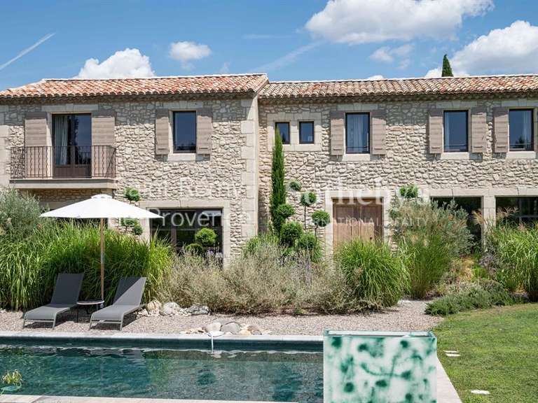 Maison Eygalières - 4 chambres - 250m²