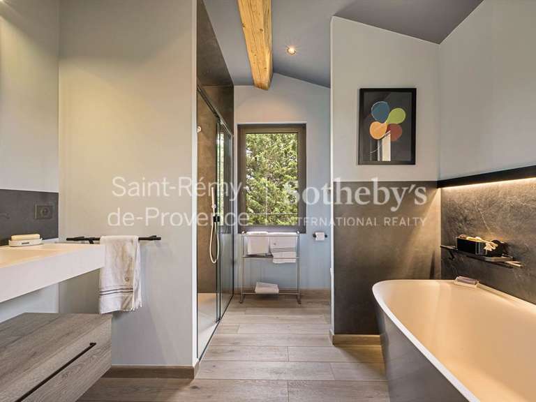 House Eygalières - 4 bedrooms - 250m²