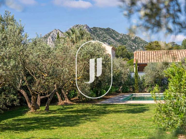 House Eygalières - 4 bedrooms - 173m²