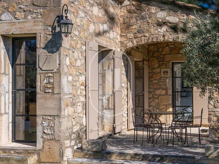 Maison Eygalières - 4 chambres - 173m²