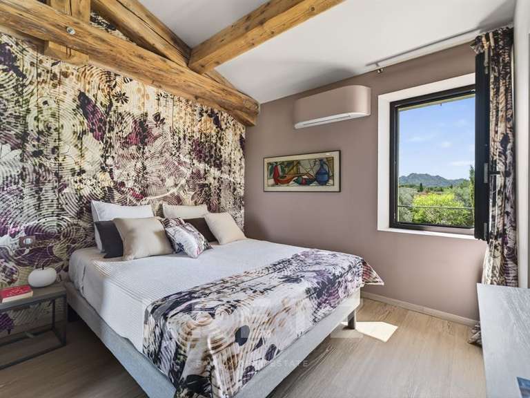 House Eygalières - 4 bedrooms - 270m²