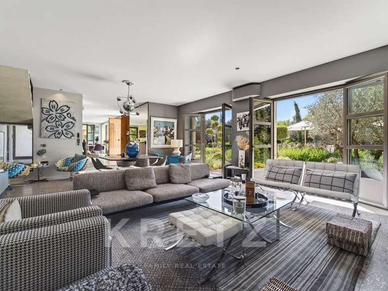 House Eygalières - 4 bedrooms - 270m²