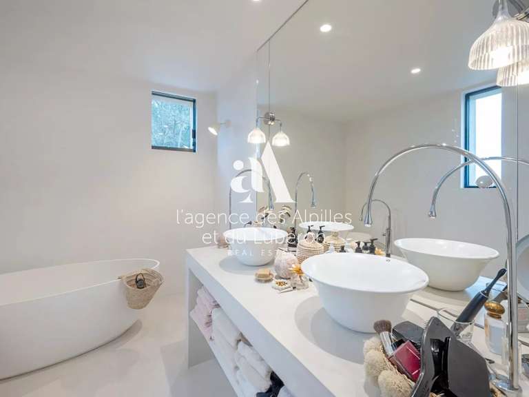 Maison Eygalières - 4 chambres - 300m²