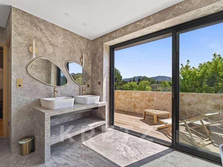 Maison Eygalières - 6 chambres - 375m²