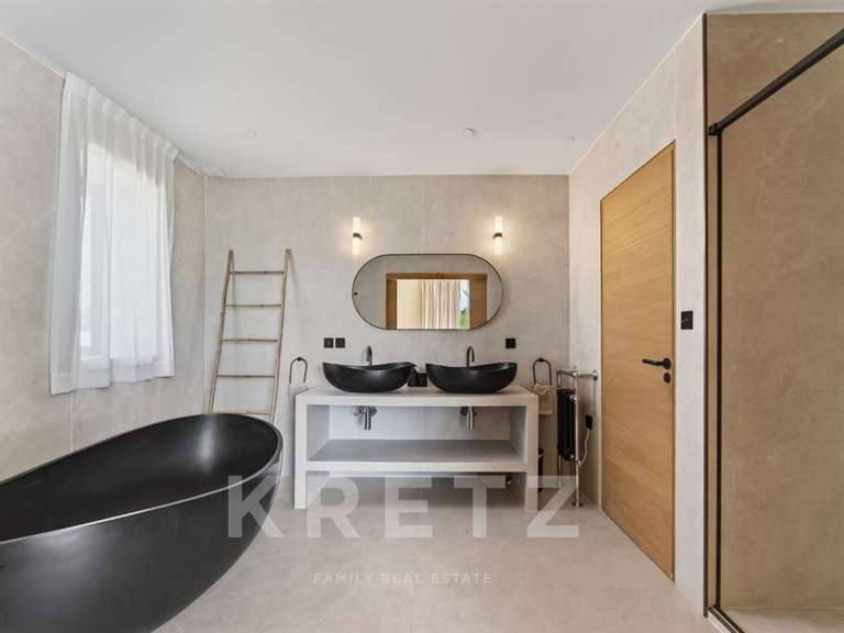 Maison Eygalières - 6 chambres - 375m²