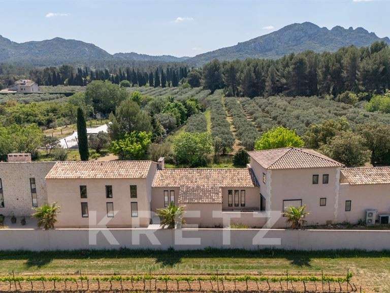 Maison Eygalières - 6 chambres - 375m²