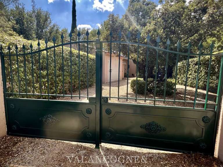 House Eygalières - 3 bedrooms - 122m²