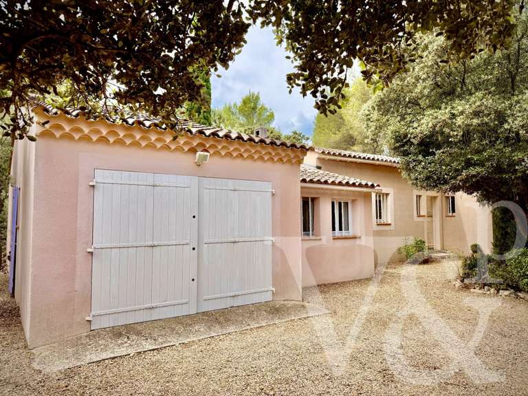 House Eygalières - 3 bedrooms - 122m²