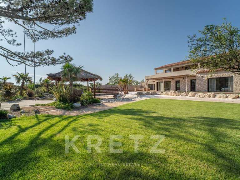 Maison Eygalières - 5 chambres - 440m²