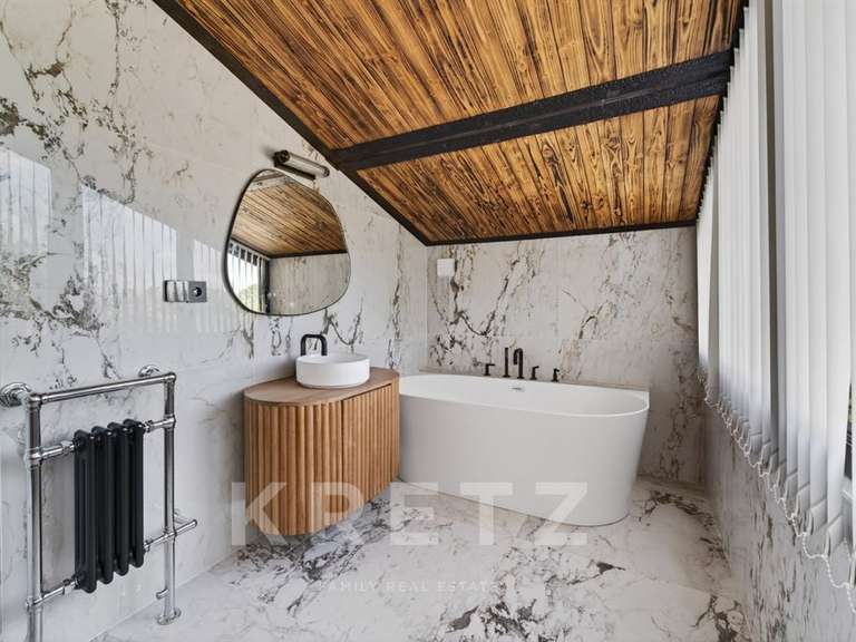 Maison Eygalières - 5 chambres - 440m²