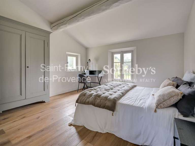 Maison Eygalières - 6 chambres - 260m²