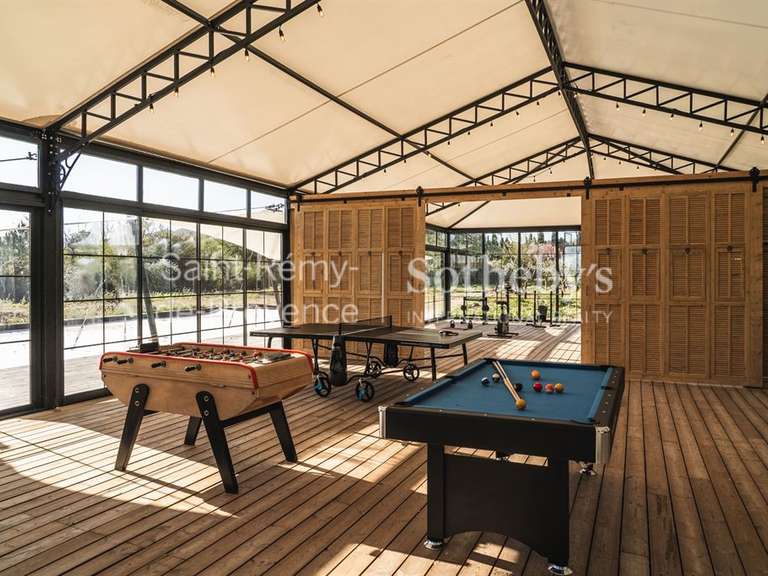 Maison Eygalières - 6 chambres - 375m²