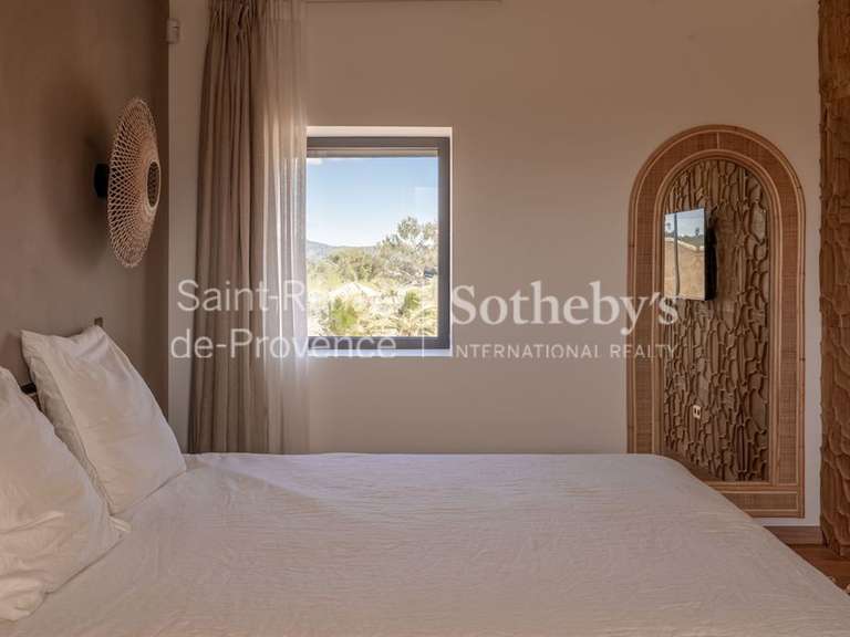 Maison Eygalières - 6 chambres - 375m²