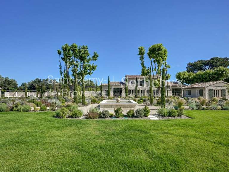 House Eygalières - 7 bedrooms - 350m²