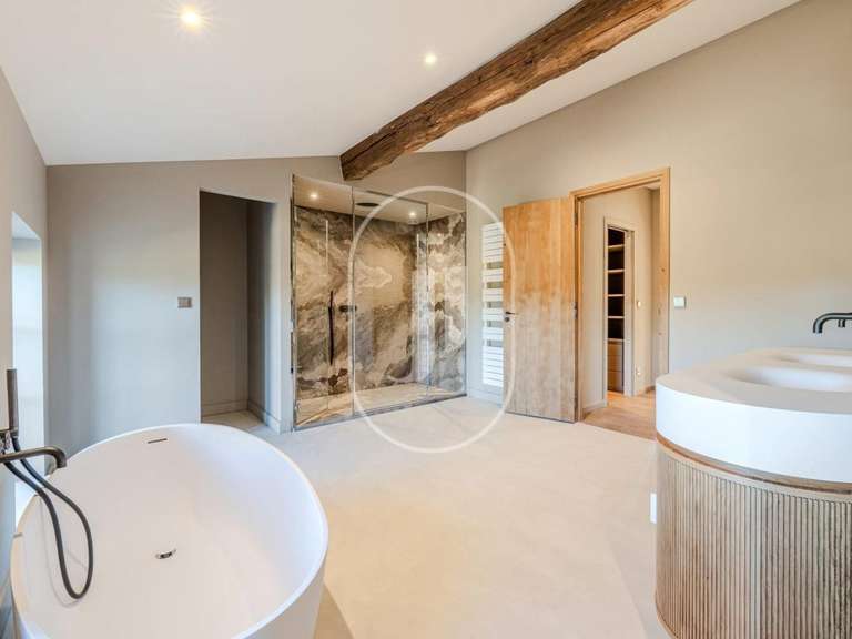 Maison Eygalières - 7 chambres - 350m²