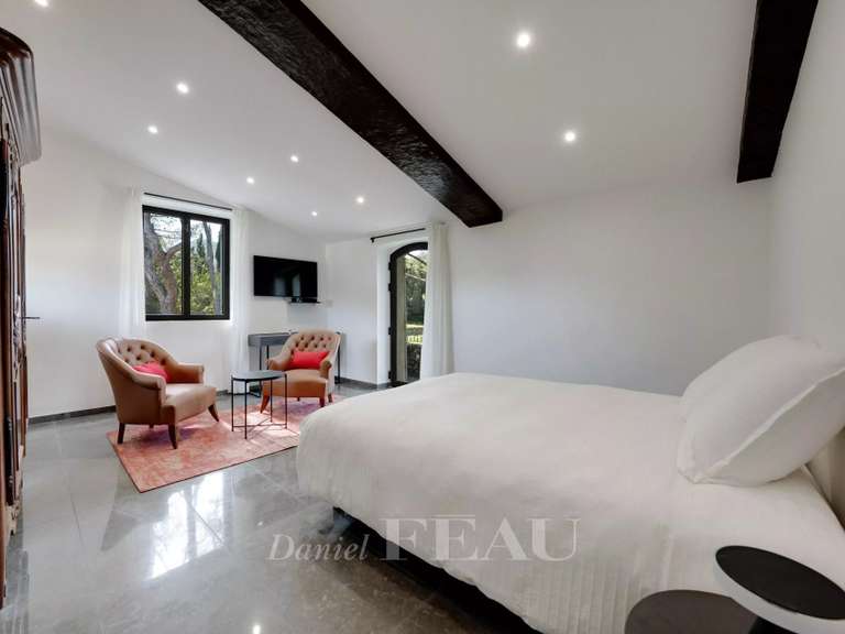 Maison Eygalières - 5 chambres - 301m²