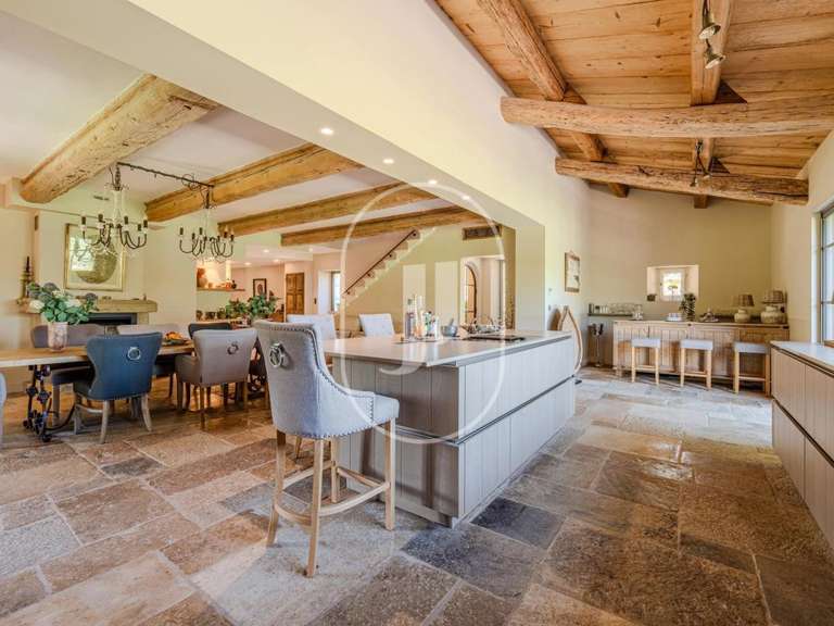 Maison Eygalières - 5 chambres - 300m²