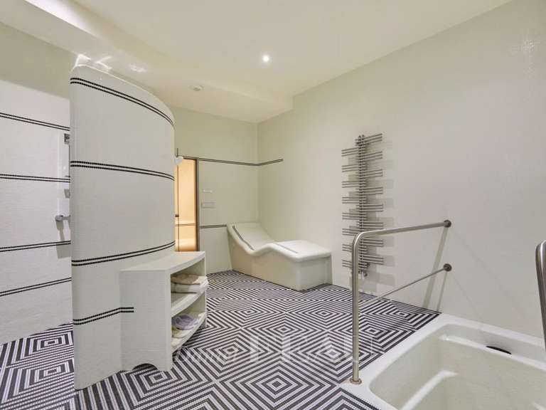 Maison Eygalières - 7 chambres - 641m²