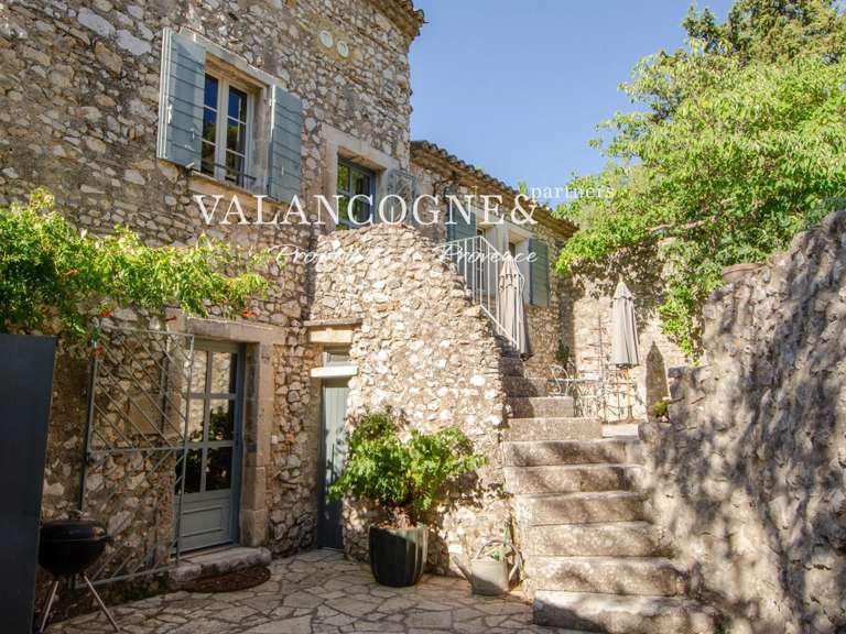 House Eygalières - 3 bedrooms - 170m²