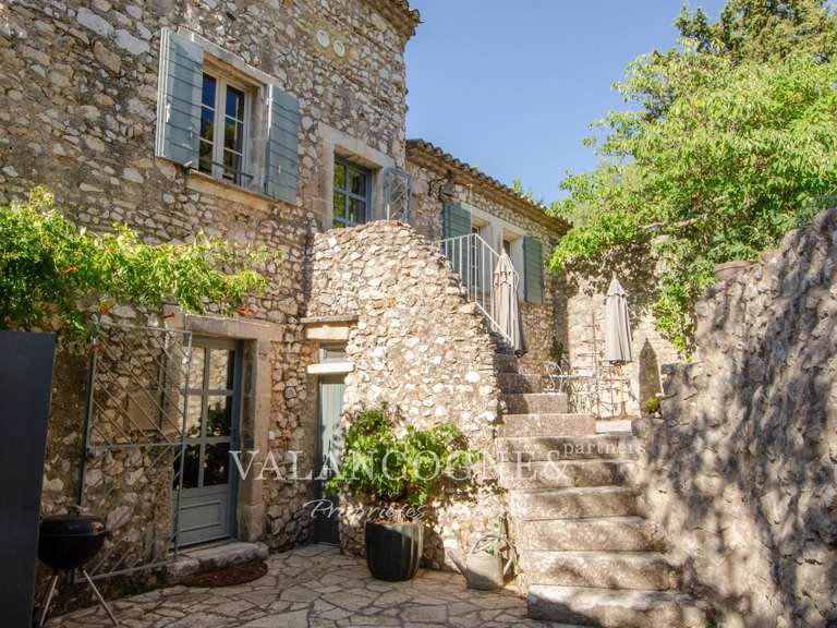 House Eygalières - 3 bedrooms - 170m²