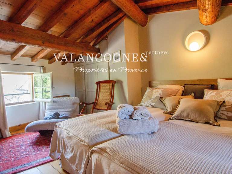 House Eygalières - 3 bedrooms - 170m²