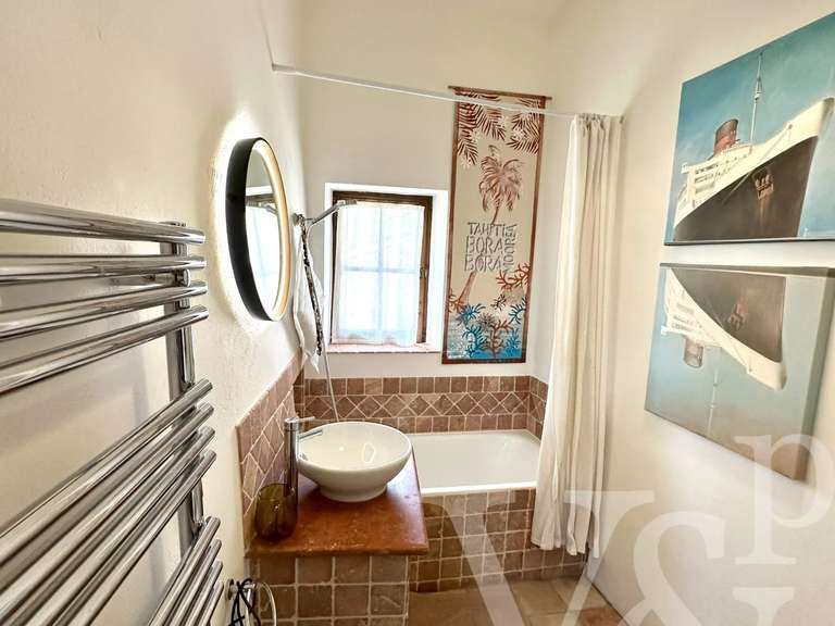 House Eygalières - 3 bedrooms - 170m²