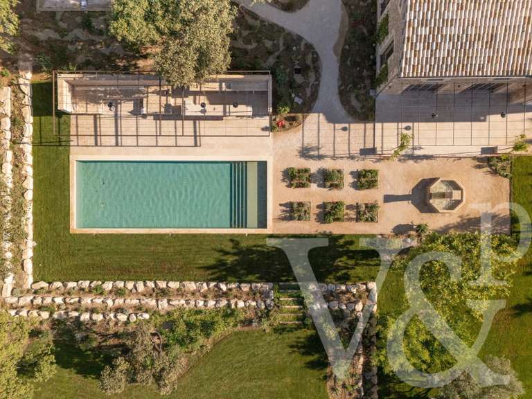 House Eygalières - 5 bedrooms - 264m²