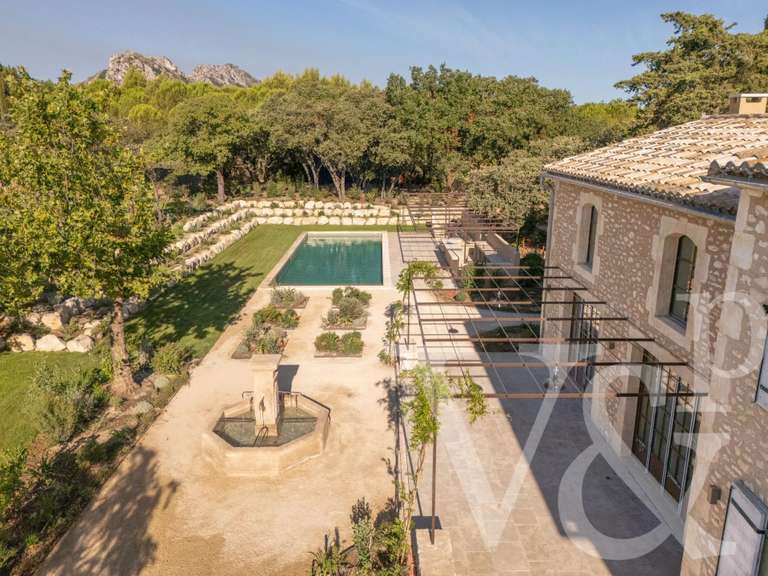 House Eygalières - 5 bedrooms - 264m²
