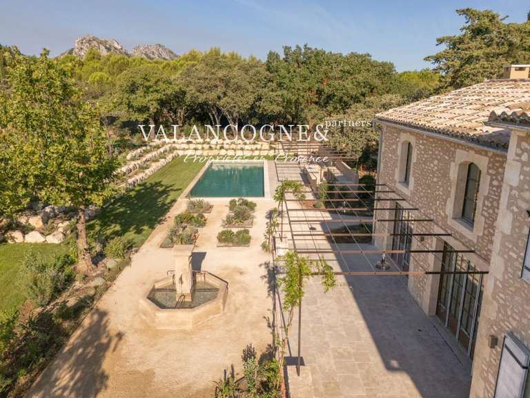 House Eygalières - 5 bedrooms - 264m²