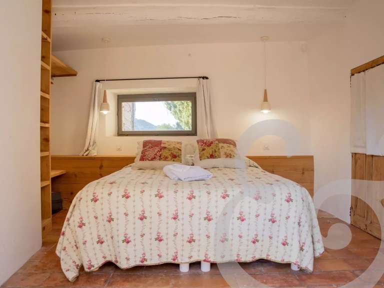 Maison Eygalières - 3 chambres - 135m²