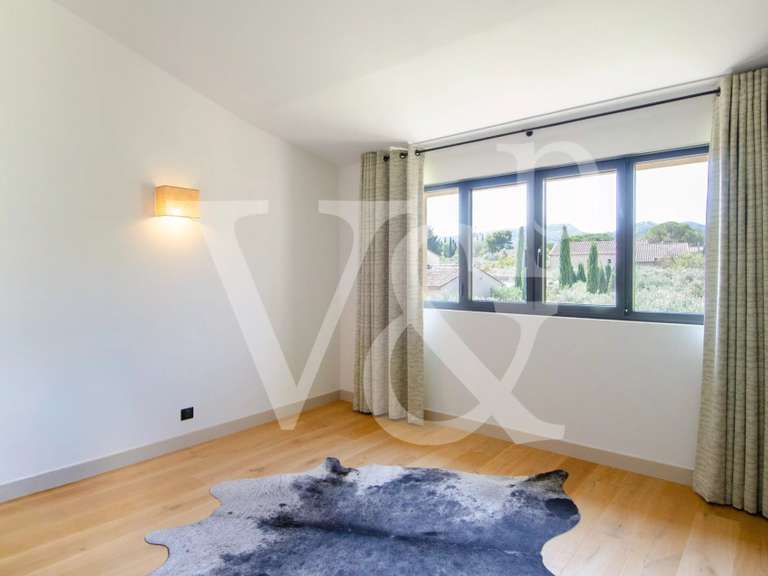 Maison Eygalières - 3 chambres - 325m²