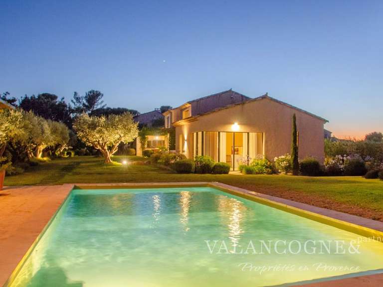 Maison Eygalières - 3 chambres - 325m²