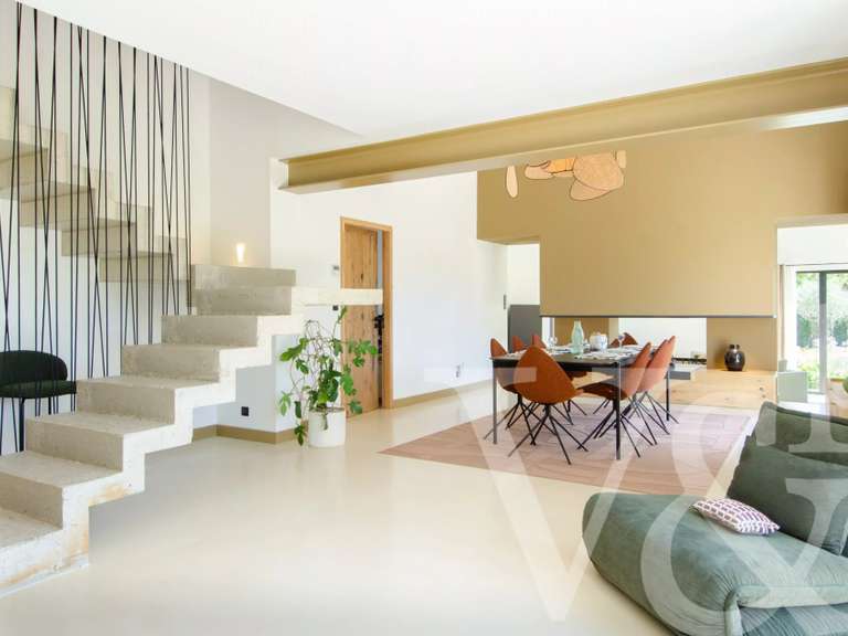 Maison Eygalières - 3 chambres - 325m²