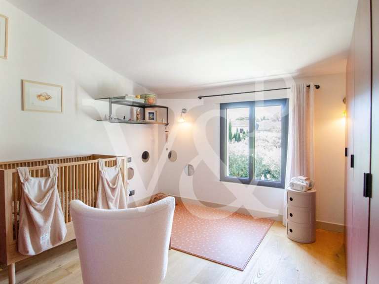 Maison Eygalières - 3 chambres - 325m²