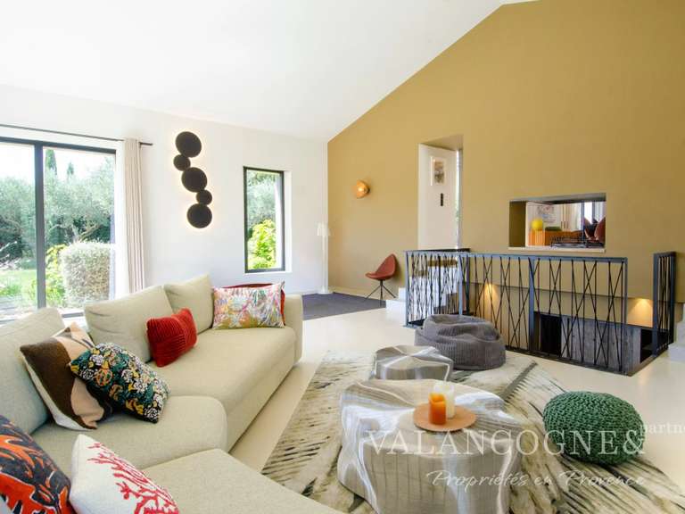 Maison Eygalières - 3 chambres - 325m²