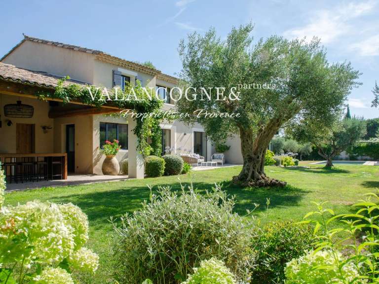 Maison Eygalières - 3 chambres - 325m²