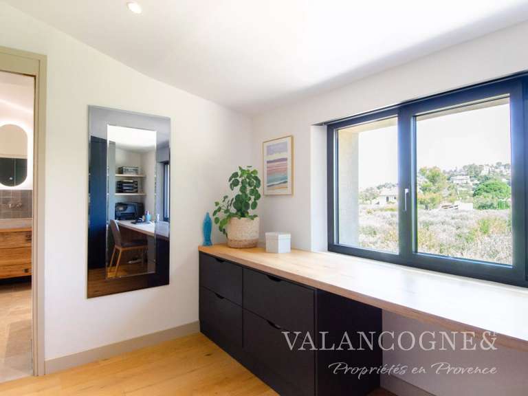 Maison Eygalières - 3 chambres - 325m²