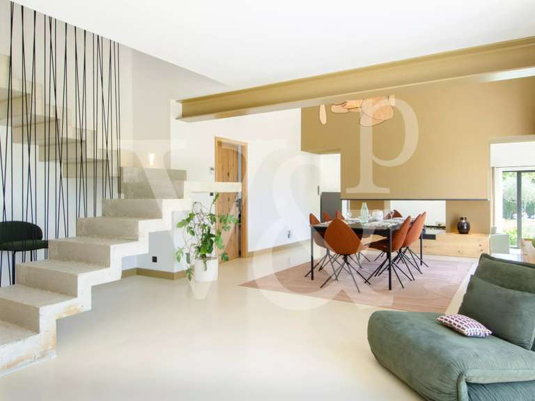 Maison Eygalières - 3 chambres - 325m²