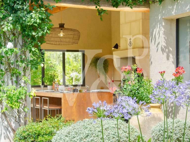 Maison Eygalières - 3 chambres - 325m²
