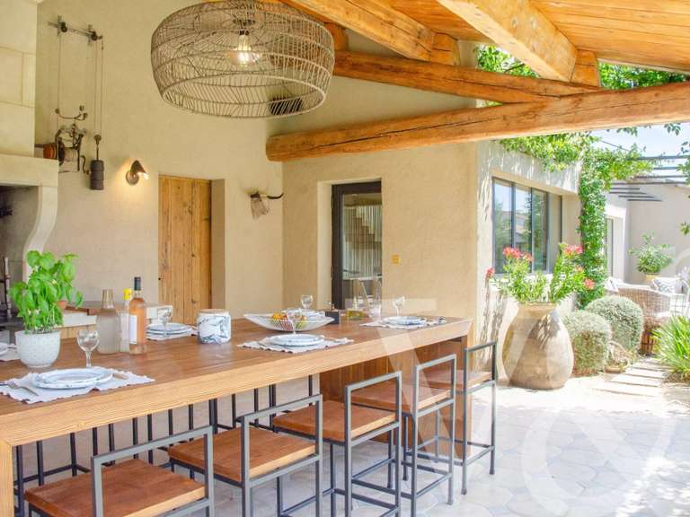 Maison Eygalières - 3 chambres - 325m²