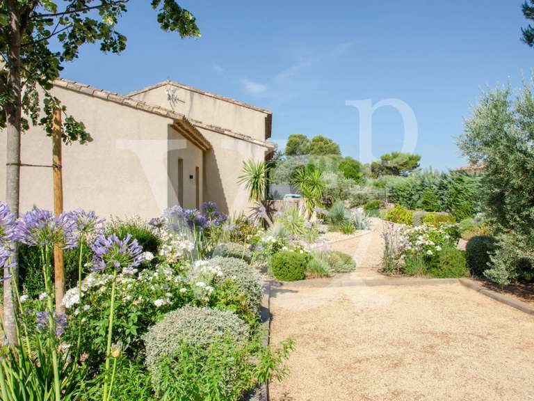 Maison Eygalières - 3 chambres - 325m²