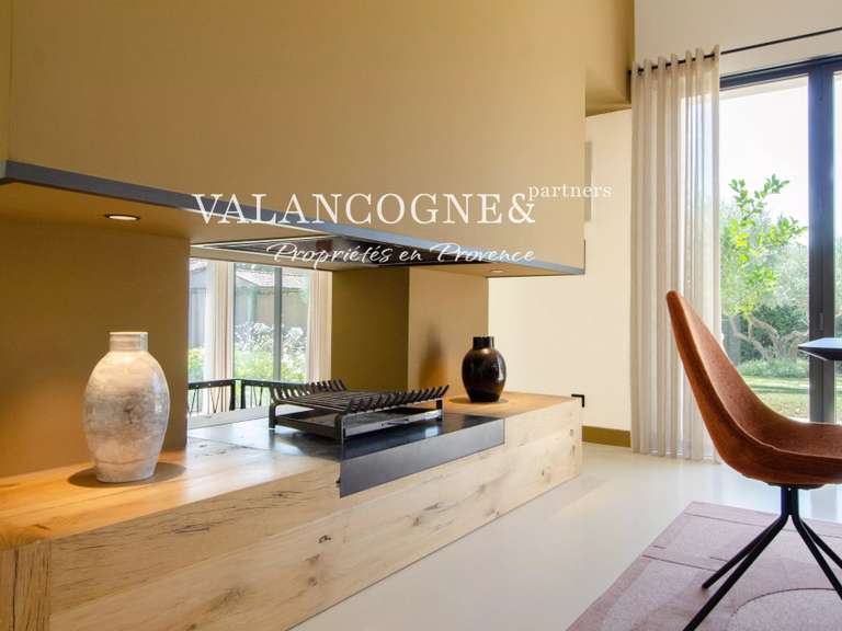 Maison Eygalières - 3 chambres - 325m²