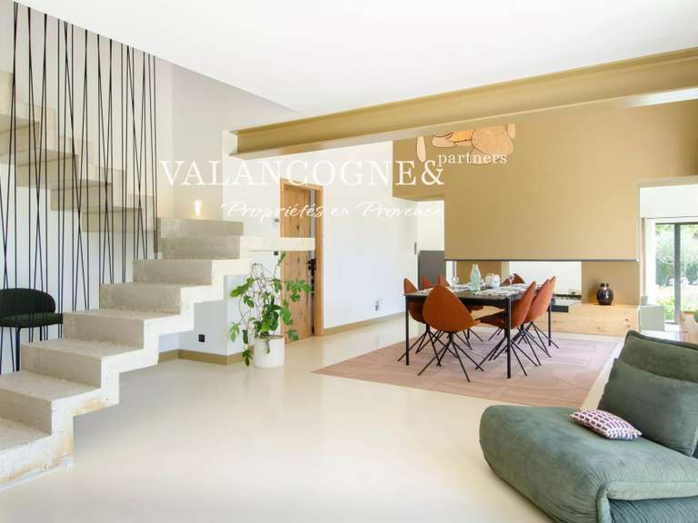 Maison Eygalières - 3 chambres - 325m²