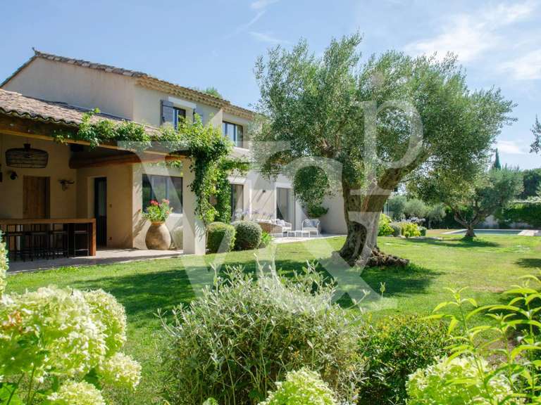 Maison Eygalières - 3 chambres - 325m²
