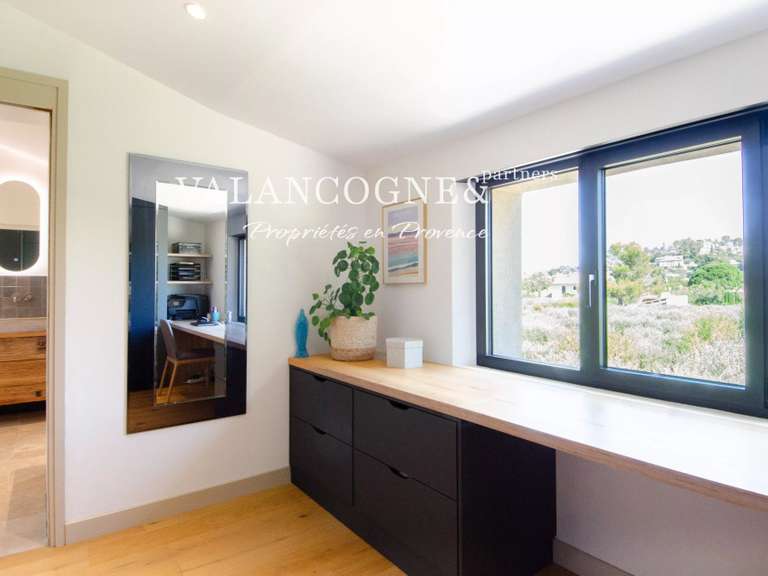 Maison Eygalières - 3 chambres - 325m²