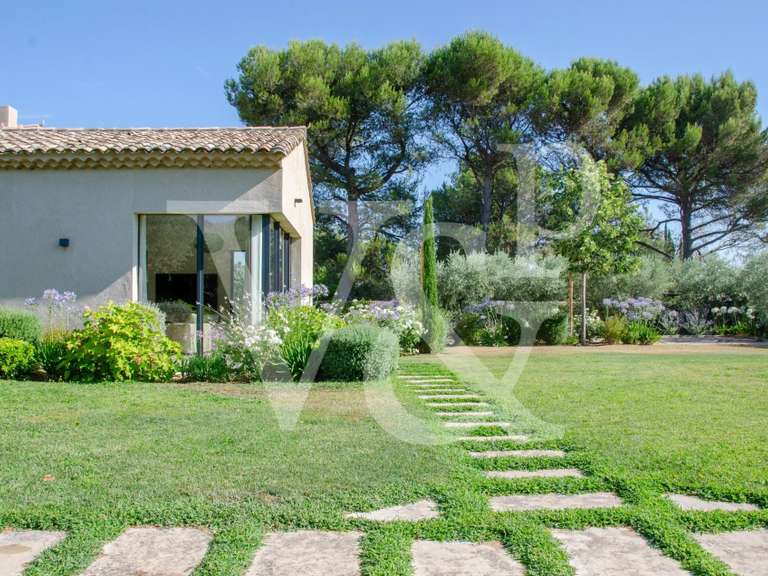 Maison Eygalières - 3 chambres - 325m²