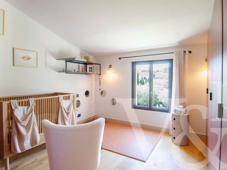 Maison Eygalières - 3 chambres - 325m²
