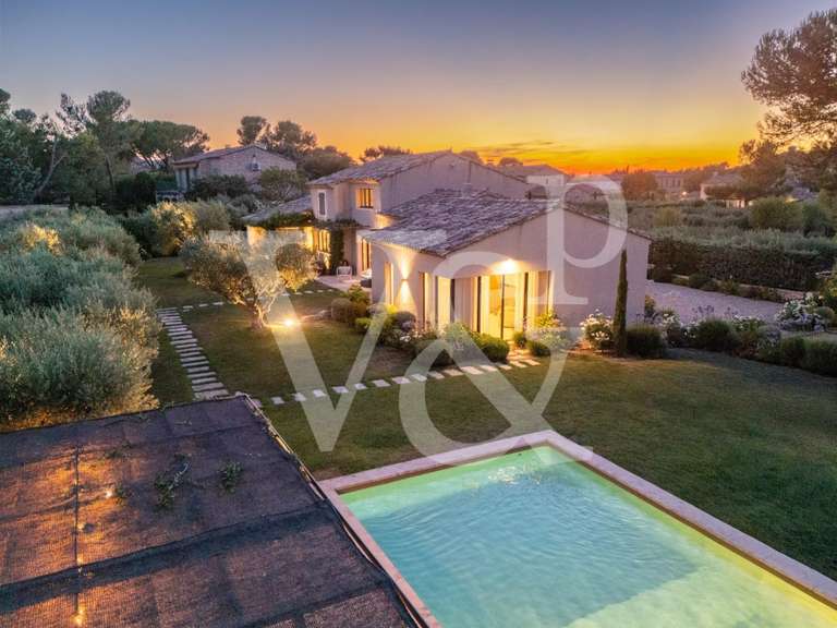 Maison Eygalières - 3 chambres - 325m²
